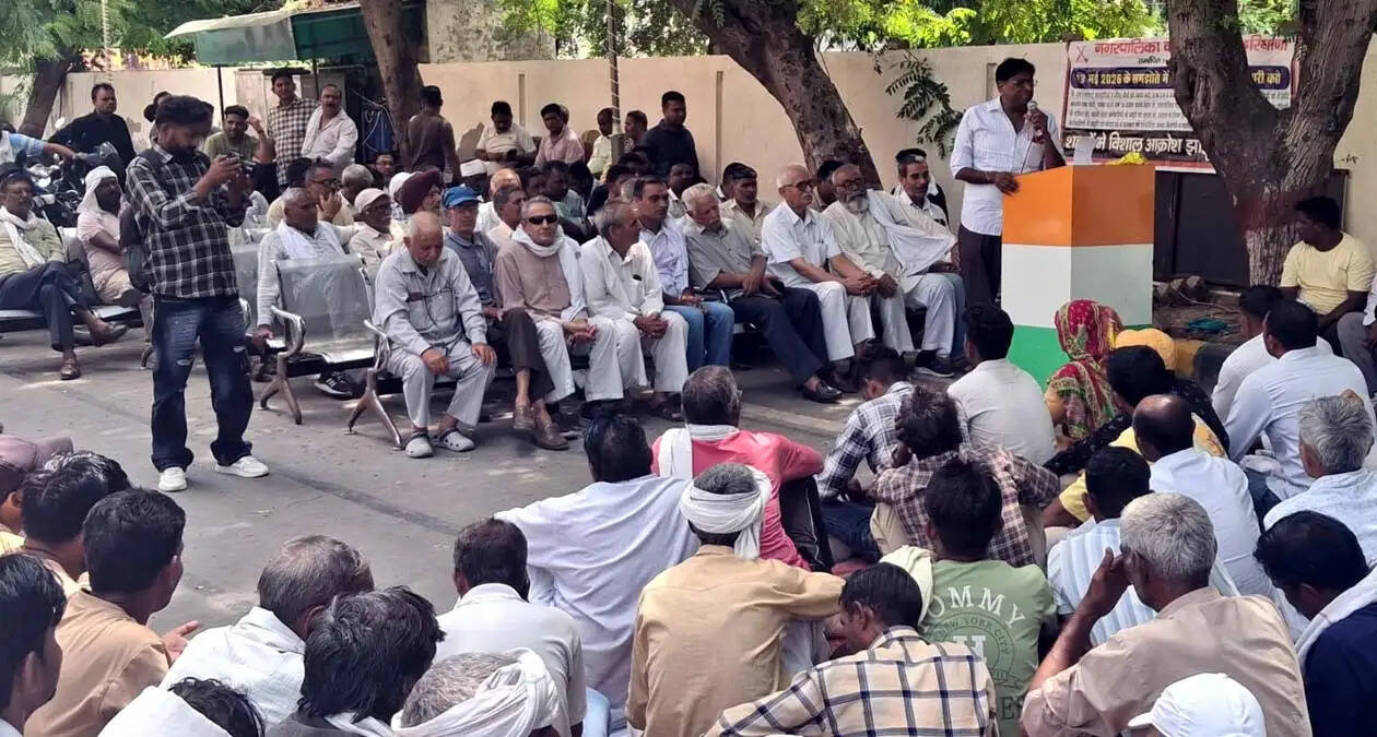 हिसार : हरियाणा कर्मचारी महासंघ व सर्व कर्मचारी संघ आंदोलन की कमान संभालें: महेंद्र सिंह