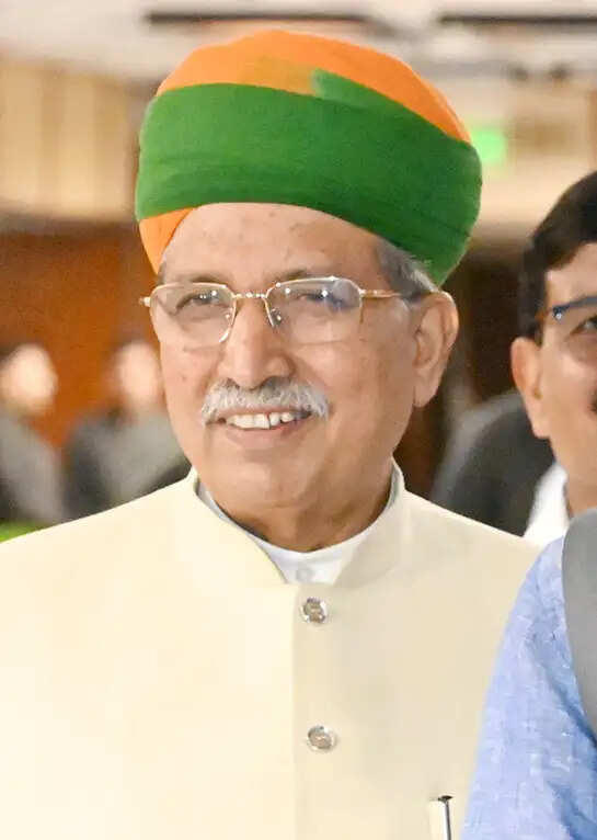 राहुल गांधी की राजनीति अब सिर्फ़ झूठ बोलने और भागने तक ही सीमित : केंद्रीय मंत्री अर्जुन राम