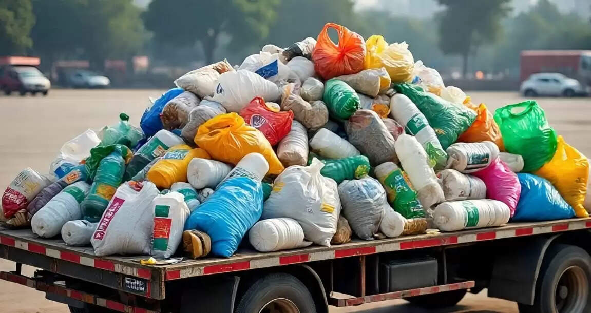 सिंगल यूज प्लास्टिक के खिलाफ निगम की कार्रवाई