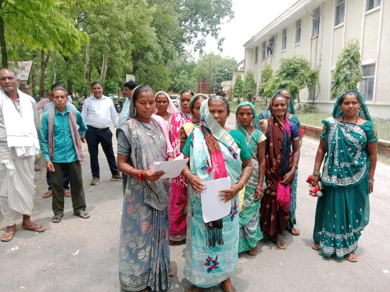 कटाईपाली में अवैध शराब कारोबार पर कार्रवाई की मांग, ग्रामीणों ने एसपी से लगाई गुहार