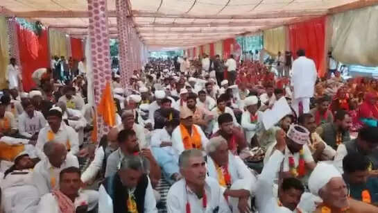 खेजड़ी बचाओ आंदोलन चौथे दिन भी जारी, आंशिक प्रतिबंध के आदेश से भड़के आंदोलनकारी