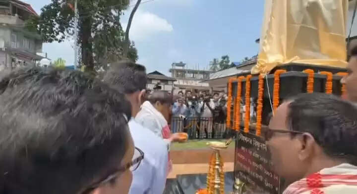 पूर्व मुख्यमंत्री विष्णुराम मेधी की पुण्यतिथि पर मुख्यमंत्री सरमा ने दी श्रद्धांजलि