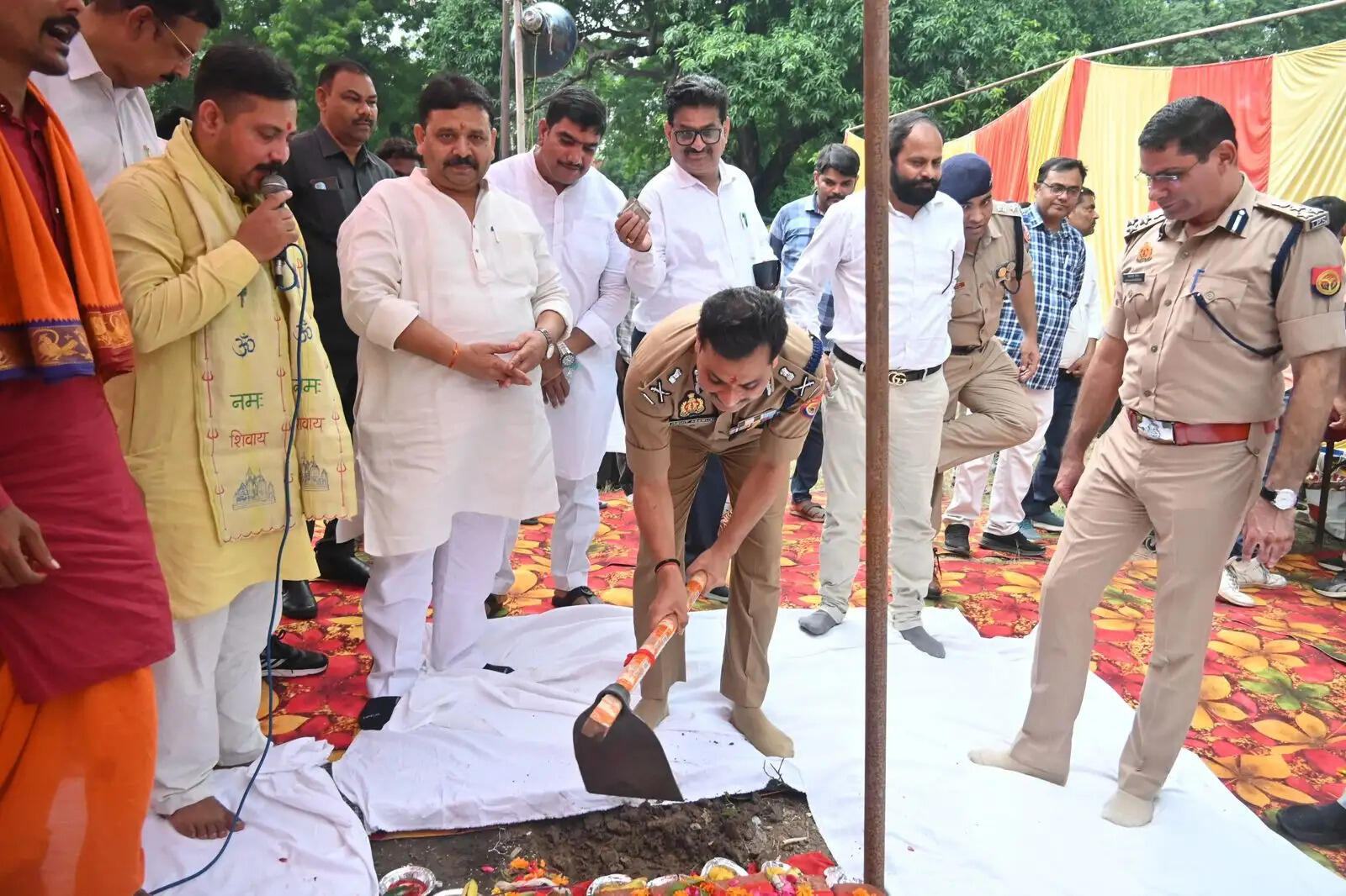 वाराणसी में 64 करोड़ की लागत से बनेगा नया पुलिस मुख्यालय, राज्यमंत्री रविन्द्र जायसवाल ने किया भूमि पूजन