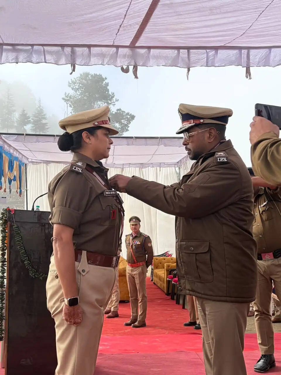 एसएसपी श्वेता समेत सात पुलिसकर्मियों को सिल्वर व गोल्ड डिस्क सम्मान