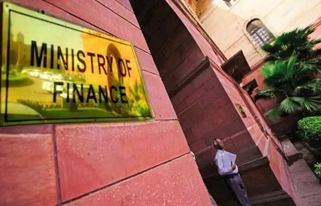 वित्त मंत्रालय ने बीमा क्षेत्र में 100 फीसदी एफडीआई को किया अधिसूचित