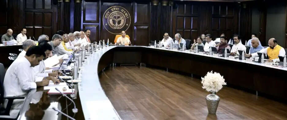 योगी कैबिनेट के बड़े फैसले : हरिद्वार तक बढ़ेगा गंगा एक्सप्रेसवे, 08 मेगा परियोजनाओं को 2902 करोड़ के निवेश की मंजूरी
