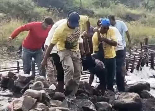 जबलपुर: लापता छात्राओं के शव पिकनिक स्पॉट भदभदा के पास पत्थर में फंसे मिले