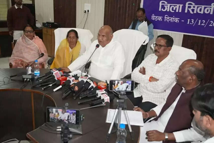 समाज के अंतिम व्यक्ति तक योजनाओं का लाभ पहुंचाना सरकार का लक्ष्य : मंत्री वर्मा