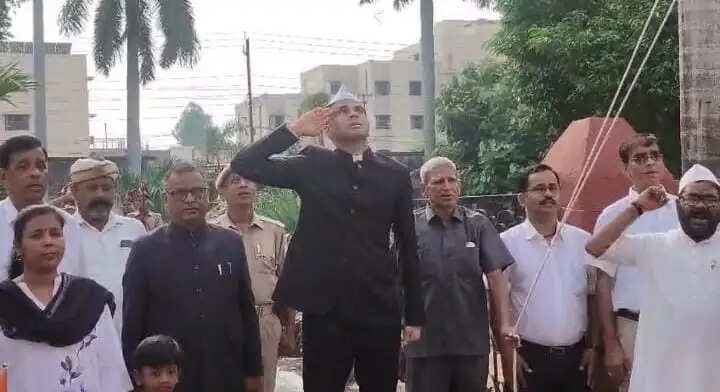आजादी की लड़ाई में देवरिया के लोगों की महत्वपूर्ण भूमिका रही है : सूर्य प्रताप शाही