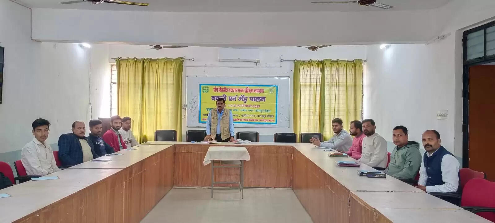 भेड़-बकरी सबसे कम संसाधनों वाला पशुपालन : डॉ. अजय कुमार सिंह