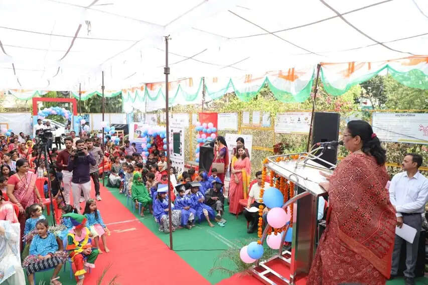 आंगनवाड़ी केन्द्र बच्चों के जीवन की सबसे महत्वपूर्ण प्रारंभिक पाठशाला : मंत्री भूरिया