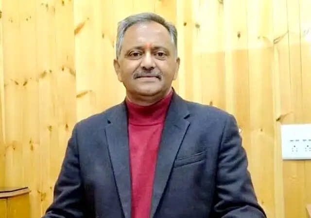 पर्यटकों के लिए हिमाचल सुरक्षित, कुछ घटनाओं से पूरे प्रदेश को न आंकें: नरेश चौहान