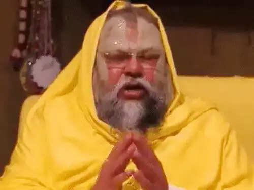 प्रेमानंद महाराज की साधकों को सीख, बोले- गलती न हो तो बुराई से न हों बेचैन, इसे कड़वा प्रसाद समझें