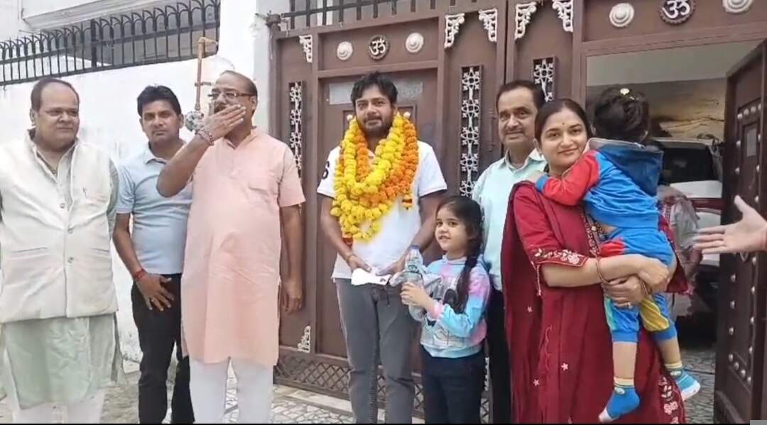 ड्रोन हमले के बीच कानपुर के नितिन ने मर्चेंट नेवी के 21 साथियों की बचाई जान