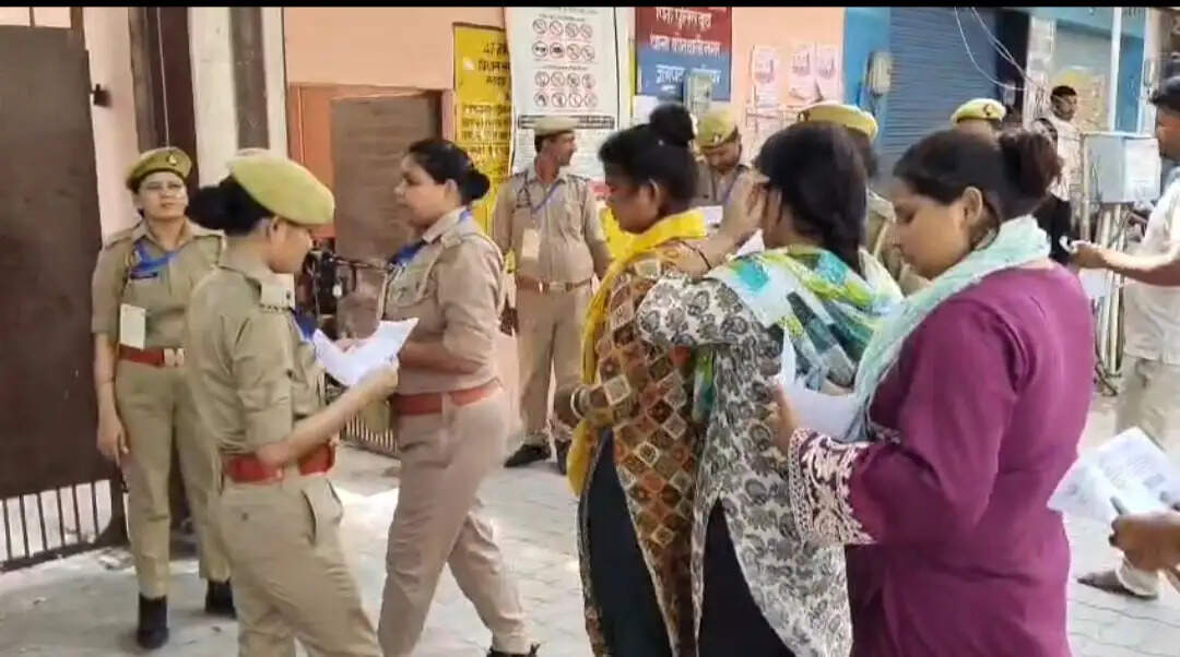 हमीरपुर : कड़ी सुरक्षा के बीच पहले दिन की पुलिस भर्ती परीक्षा संपन्न