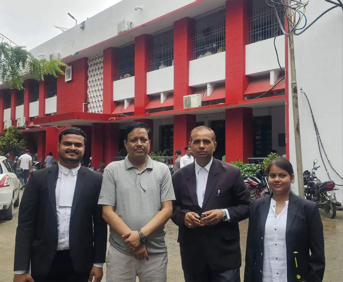साक्ष्य के अभाव में डॉ. चक्रपाणि हिमांशु कोर्ट से ससम्मान बरी