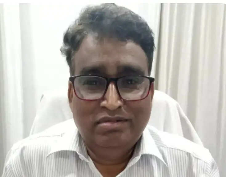 कानपुर देहात: एसीएमओ पर भ्रष्टाचार और अवैध वसूली के गंभीर आरोप,मुख्यमंत्री पोर्टल पर की गई शिकायत