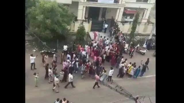 आंध्र प्रदेश : काकीनाडा नर्सिंग कॉलेज में छात्रों के विवाद पर सीएम सख्त, 31 पूर्वोत्तर छात्रों को अलग आवास