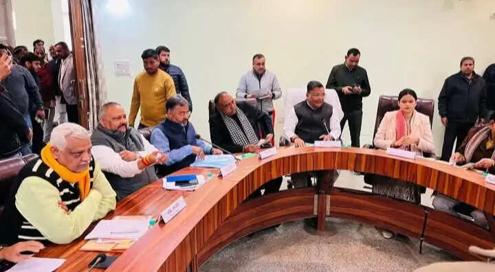 एत्मादपुर जैन मंदिर में 1.10 करोड़ की लागत से बनेगा सांस्कृतिक हॉल : जयवीर सिंह