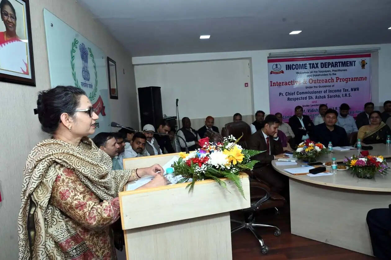 हिसार : आयकर विभाग का उद्देश्य करदाताओं के साथ सहयोग और विश्वास के आधार पर काम करना : ज्योत्सना जौहरी