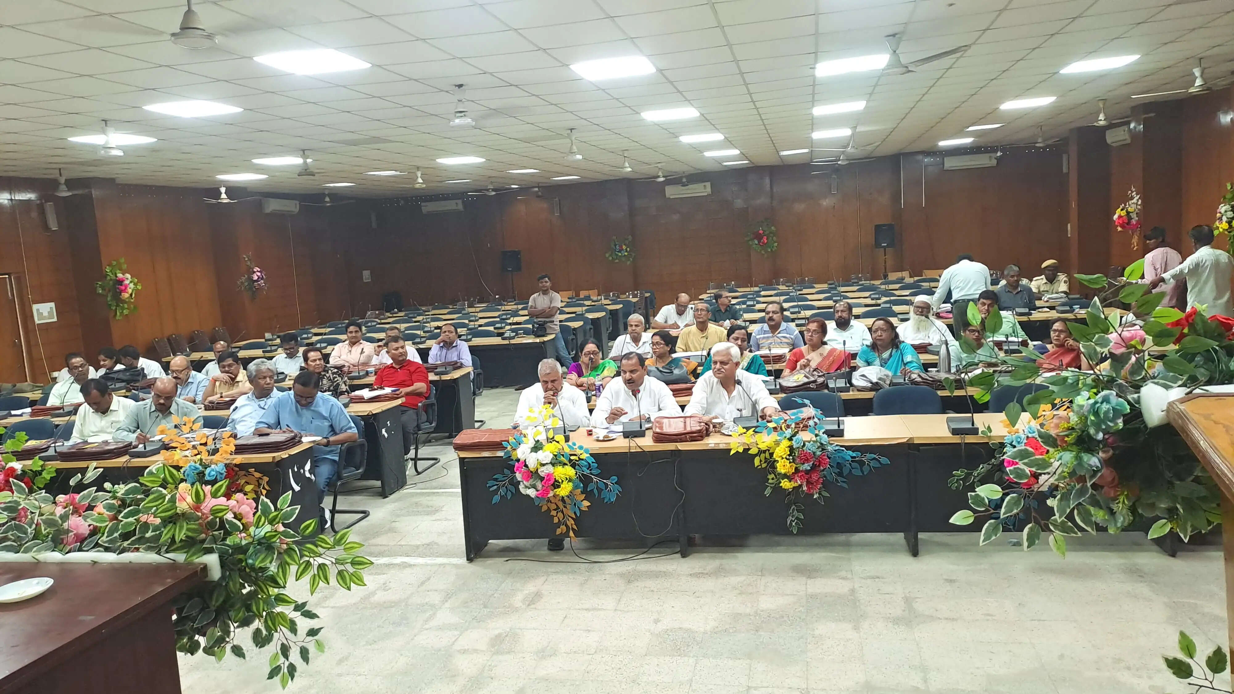 जेपीयू में 913 करोड़ रुपए का बजट हुआ पास