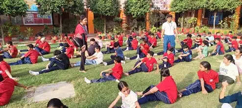 आधुनिक युग में शिक्षा के साथ-साथ शारीरिक और मानसिक सुदृढ़ता अनिवार्य: डॉ राकेश सिंह