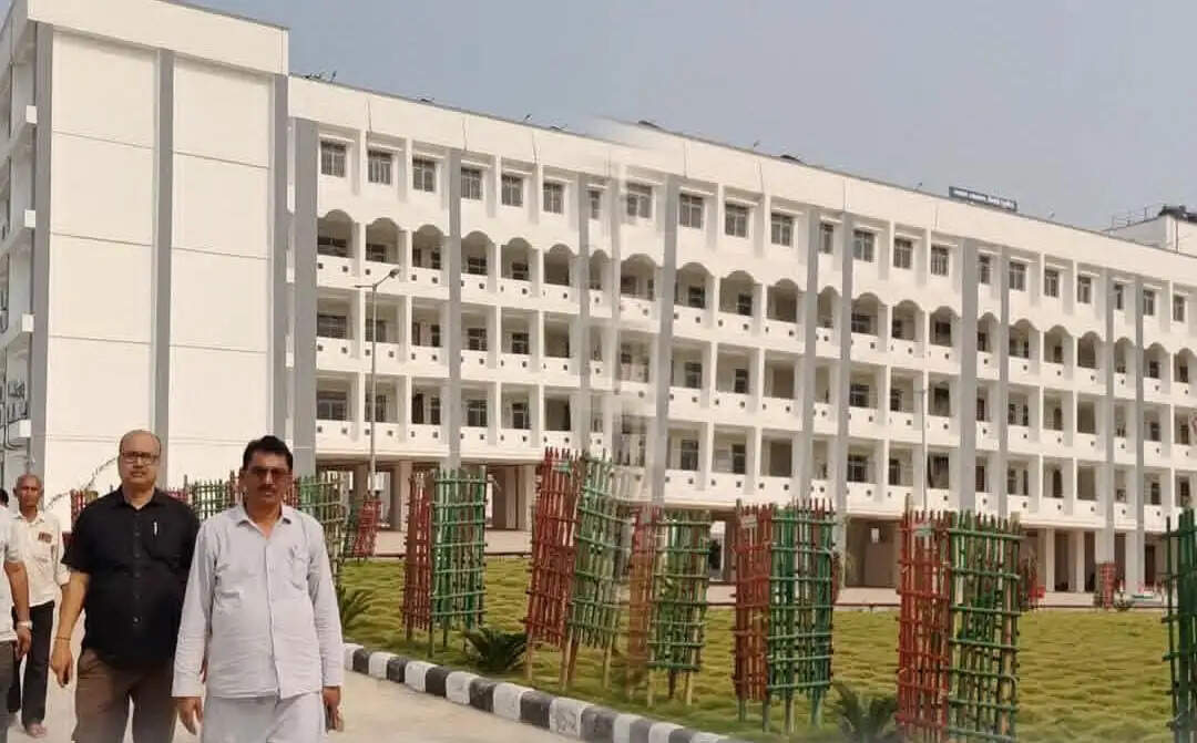 निर्मली में बहुप्रतीक्षित व्यवहार न्यायालय भवन बनकर तैयार, जल्द होगा लोकार्पण