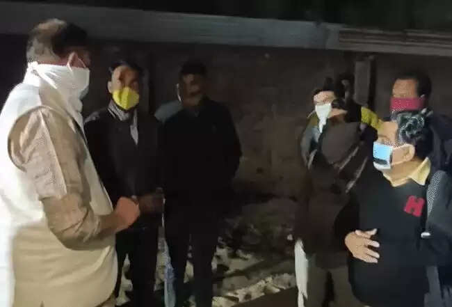 रतलामः क्लोरीन गैस रिसाव मामले में फैक्ट्री सील, संचालक पर सुरक्षा उपकरण नहीं रखने का केस दर्ज