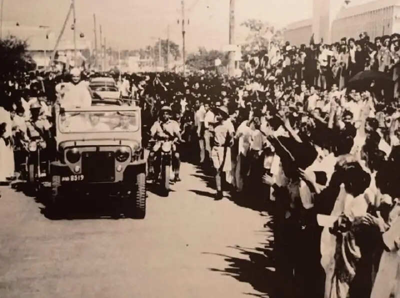 मुख्यमंत्री ने लाल बहादुर शास्त्री को जयंती पर दी श्रद्धांजलि