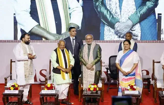 एमएसएमई 'विकसित भारत 2047' की रीढ़, गुणवत्ता से समझौता नहीं : उपराष्ट्रपति
