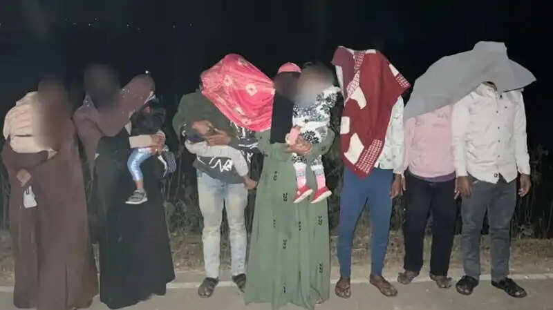 मध्यरात्रि अभियान में 21 अवैध प्रवासियों को वापस भेजा गया: हिमंता बिस्व सरमा