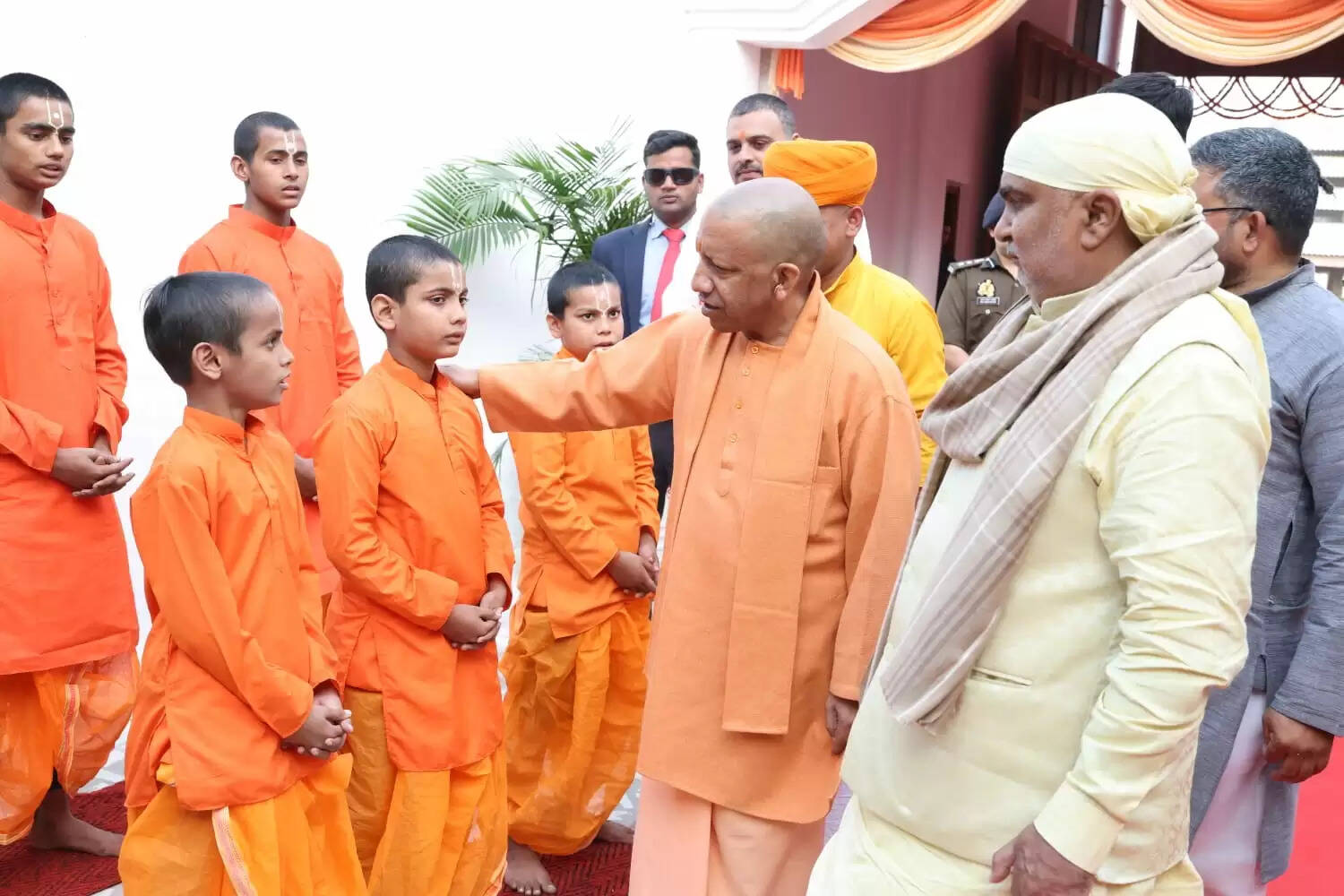 मानव जीवन के कल्याण का धर्म है सनातन : योगी आदित्यनाथ