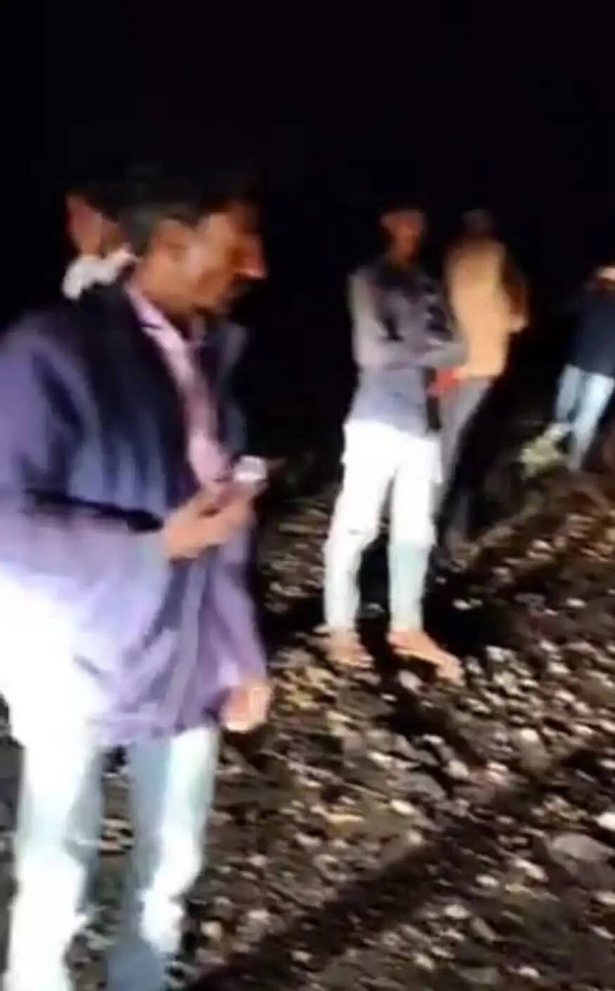 राजगढ़ः तेज रफ्तार ट्रैक्टर-ट्रॉली पलटी, आठ लोग घायल,एक बच्ची भोपाल रेफर