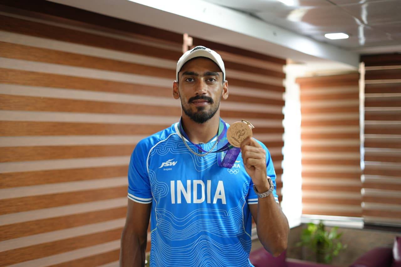 एशियाई खेलों का ऐतिहासिक कांस्य भारतीय रोइंग के लिए नई शुरुआत : सतनाम सिंह