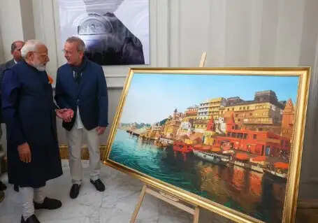 प्रधानमंत्री मोदी इटली पहुंचे, जॉर्जिया मेलोनी से डिनर पर मुलाकात