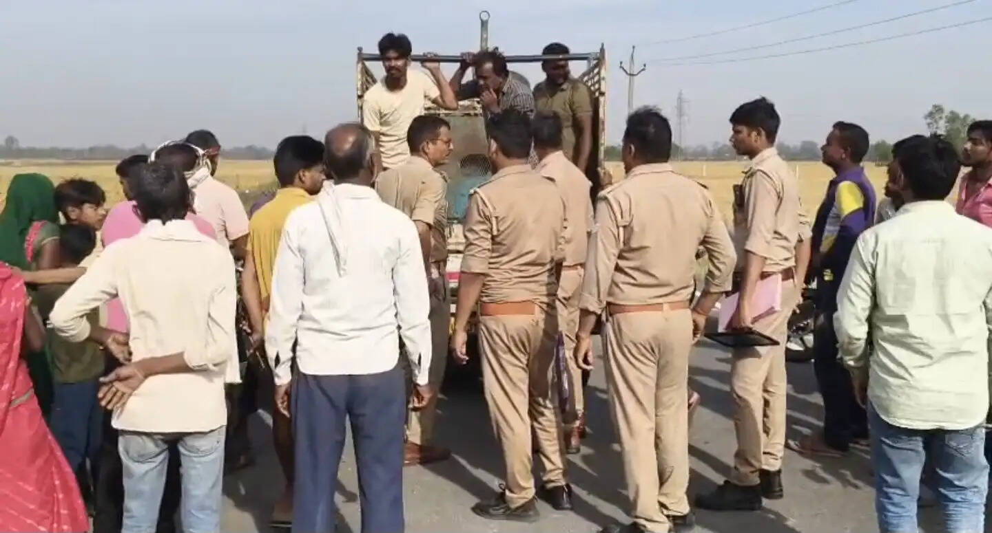 सड़क दुर्घटना में युवक की दर्दनाक मौत