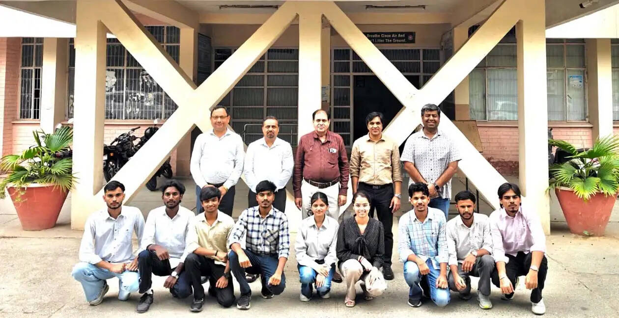 हिसार : गुरु जम्भेश्वर विश्वविद्यालय के नौ विद्यार्थियों का इंफोसिस में चयन