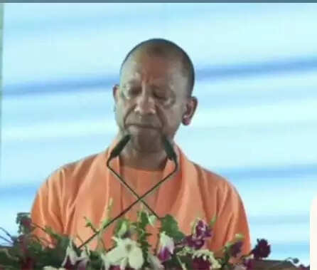 हर व्यक्ति के हाथ में हों एआई के साधन : एन. चंद्रशेखरन