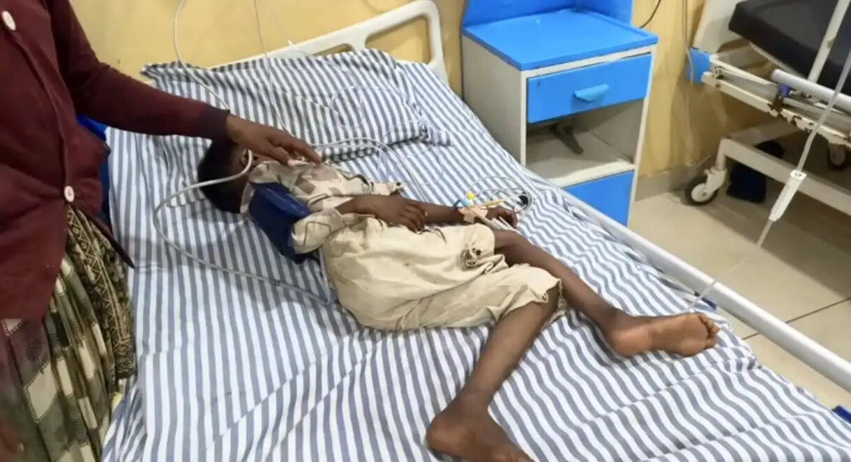 आंगन में खेल रहे दाे चचेरे भाइयों पर गिरी आकाशीय बिजली, एक ने तोड़ा दम, दूसरा गम्भीर