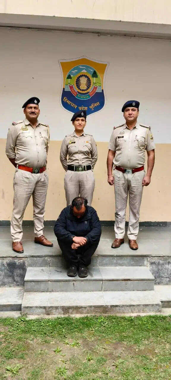 रोहड़ू में केबल चोरी का आरोपी गिरफ्तार, 15 बंडल बरामद