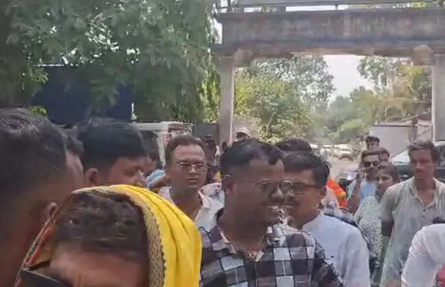 भाजपा कार्यकर्ता की गिरफ्तारी के खिलाफ थाना धेराव कर किया प्रदर्शन