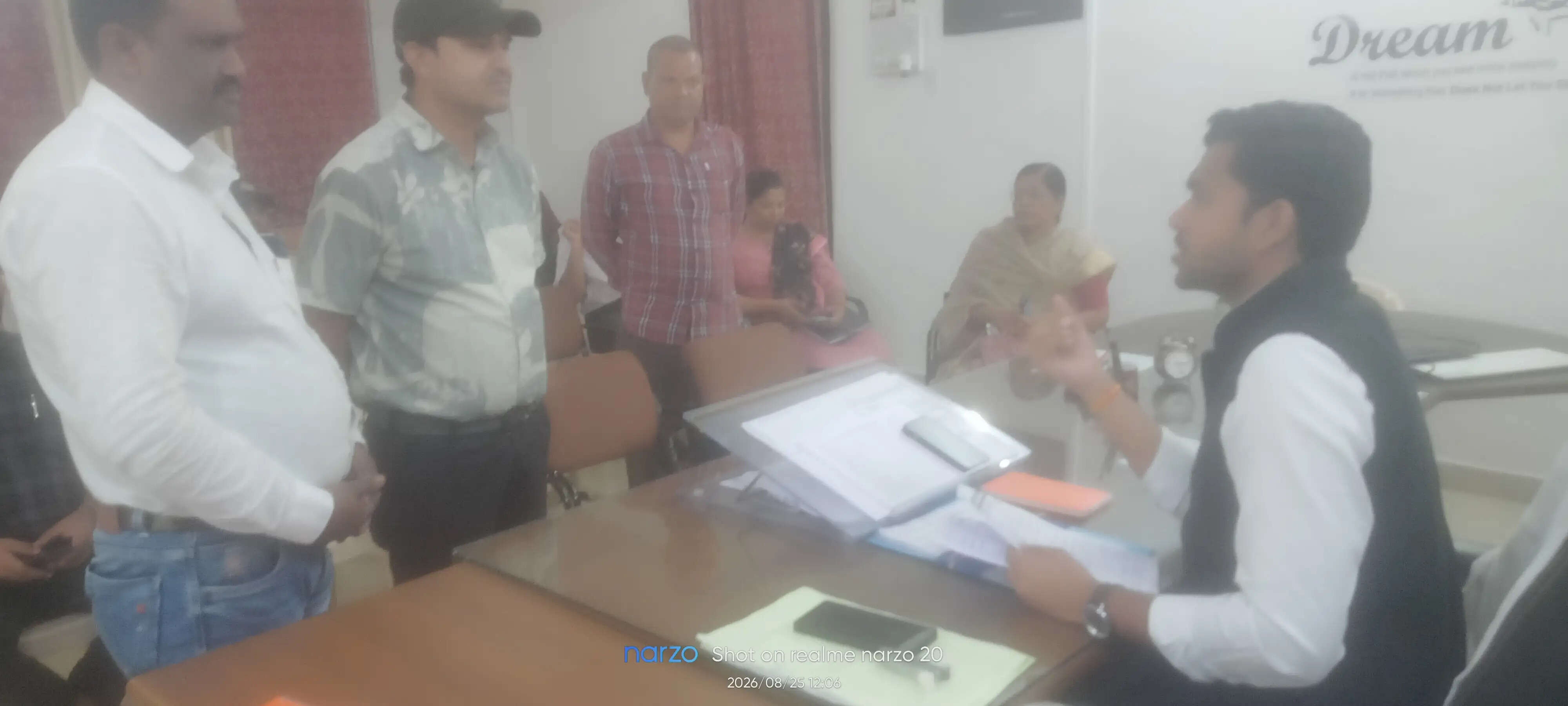 चंदेरी में धरातल पर स्कूल नहीं, फिर भी पोर्टल पर संचालन का दावा, आरटीई व्यवस्था पर उठे सवाल