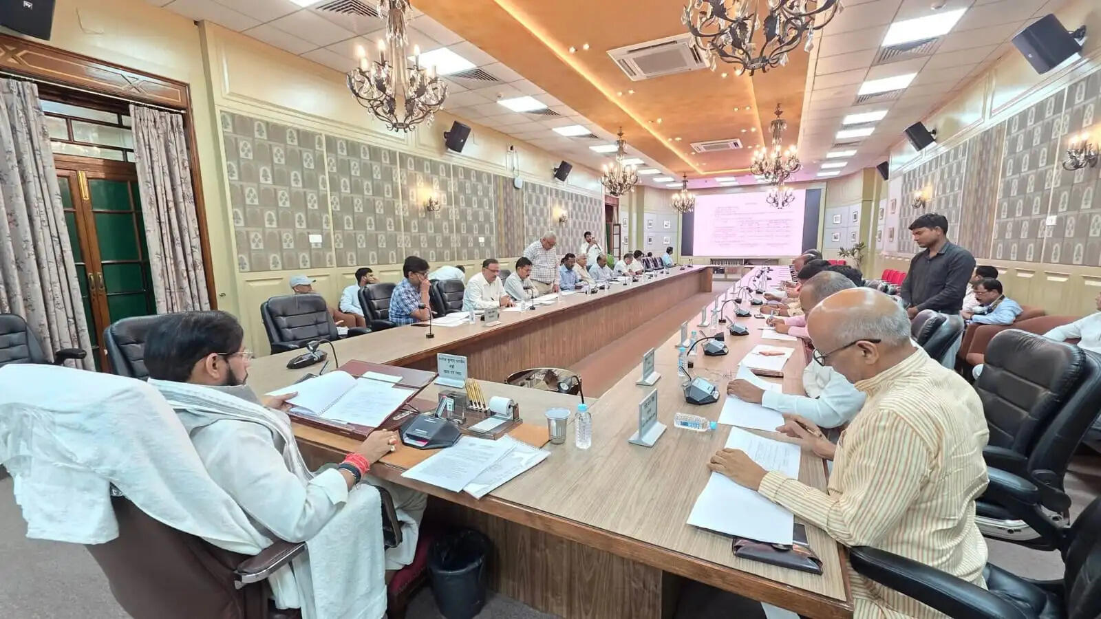 उत्तर प्रदेश में 14.64 करोड़ लाभार्थियों को मिल रहा निःशुल्क राशन : मनोज पाण्डेय
