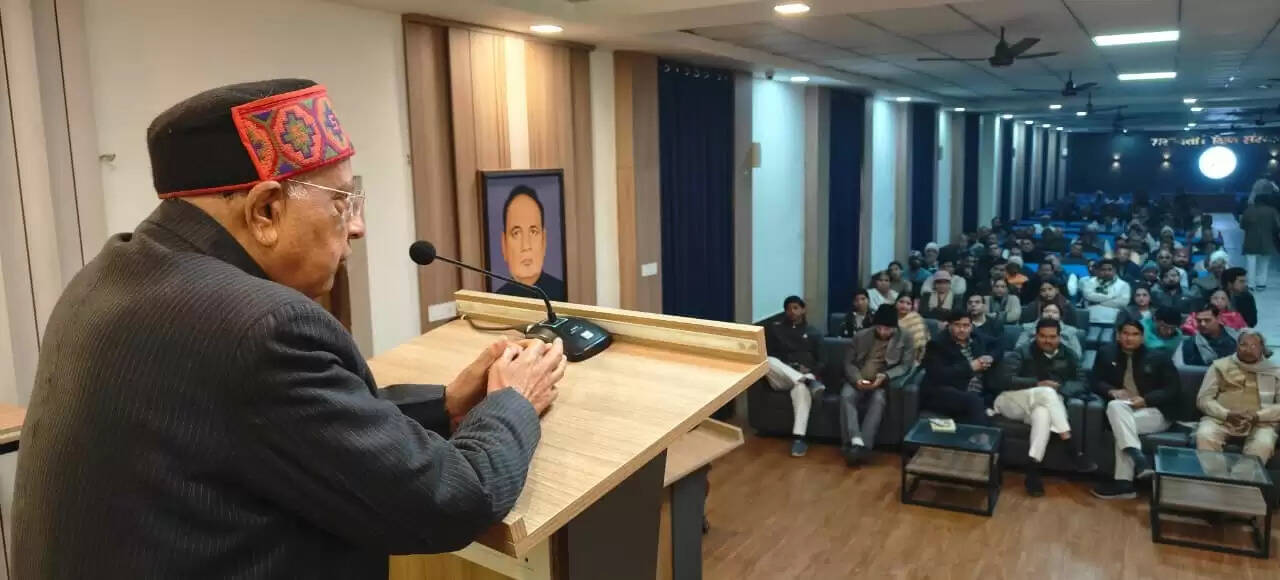 पलवल : देश के निर्माण में अग्रणी भूमिका निभा रहा संघ: डॉ. धर्मप्रकाश