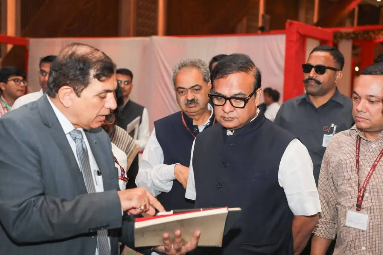 भूपेन हजारिका जन्म शताब्दी समारोह के भव्य समापन की तैयारियों की मुख्यमंत्री ने की समीक्षा