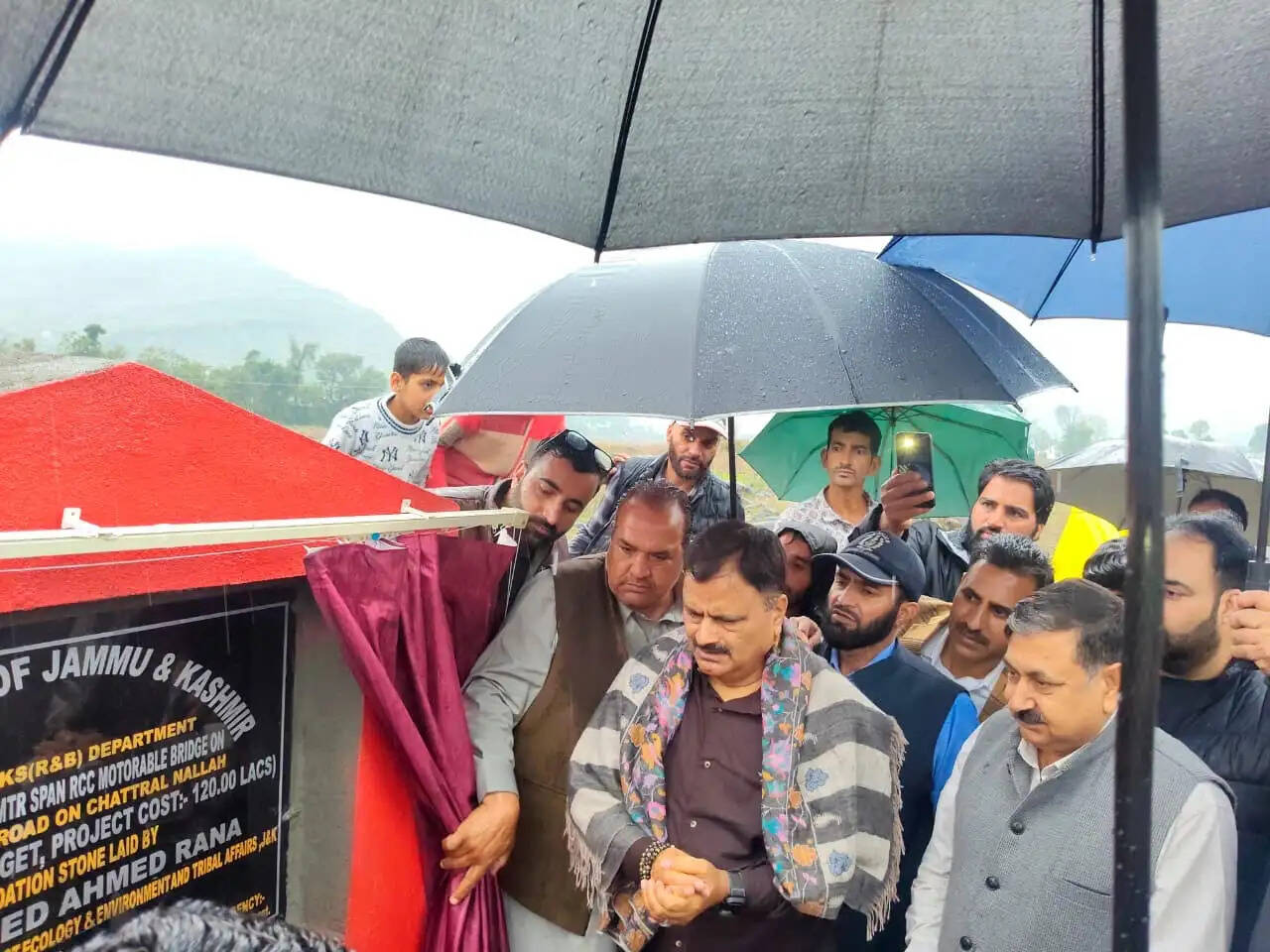 मेंढर में विकास को रफ्तार, मंत्री जावेद राणा ने कई अहम परियोजनाओं का किया उद्घाटन व शिलान्यास