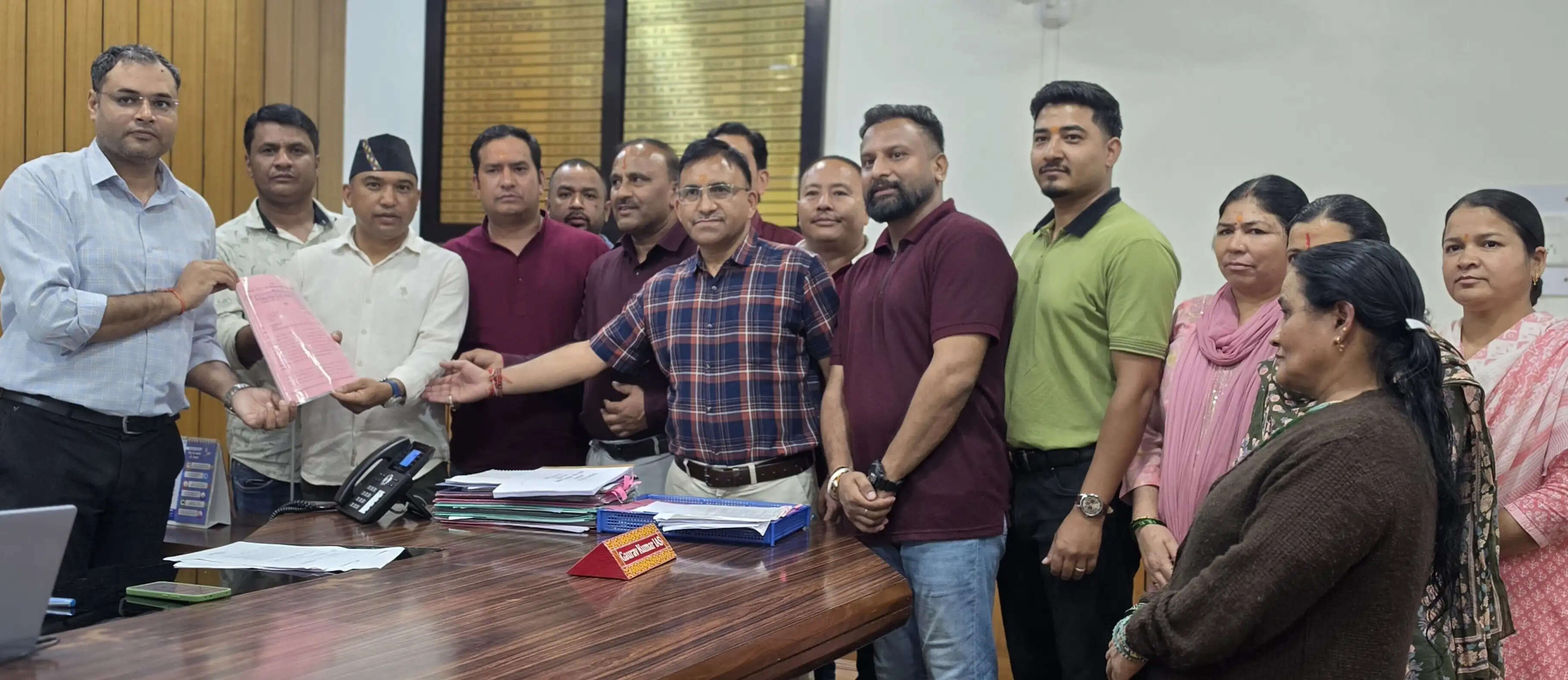 12 सूत्रीय मांगों को लेकर मिनिस्टीरियल कर्मचारियों का धरना