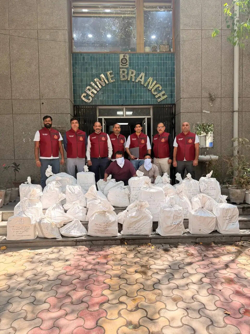 दिल्ली में नकली ऑटो पार्ट्स का बड़ा रैकेट पर्दाफाश, 10 लाख के सामान के साथ तीन गिरफ्तार