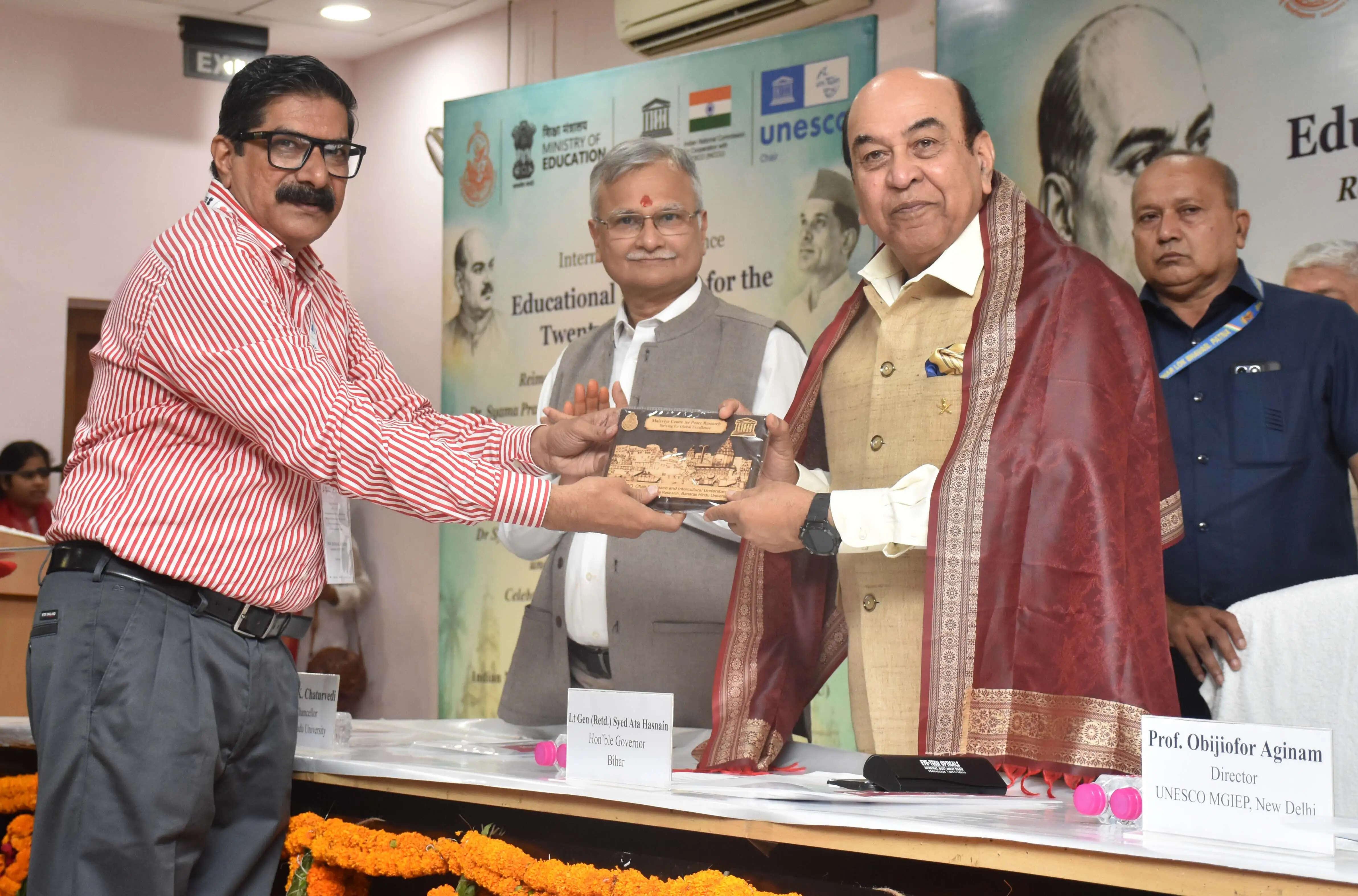 डिग्री प्राप्त करना ही शिक्षा का उद्देश्य नहीं, चरित्र निर्माण भी जरूरी : सैयद अता हसनैन
