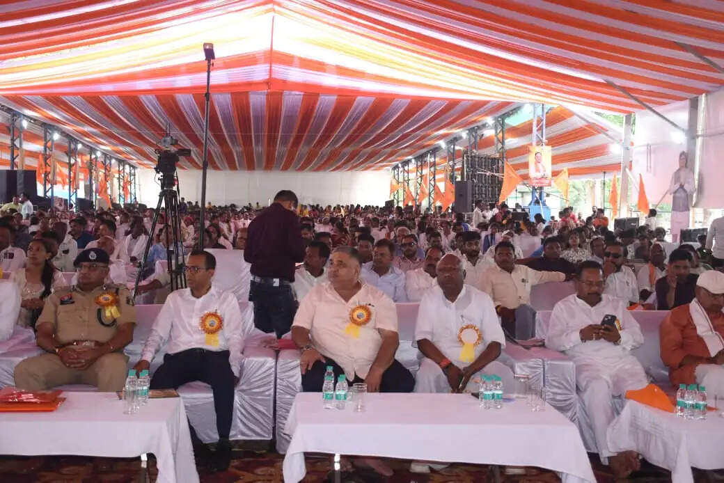 (संशोधित) आषाढ़ के प्रथम दिवस पर दो दिवसीय रामगढ़ महोत्सव-2026 का हुआ भव्य शुभारंभ